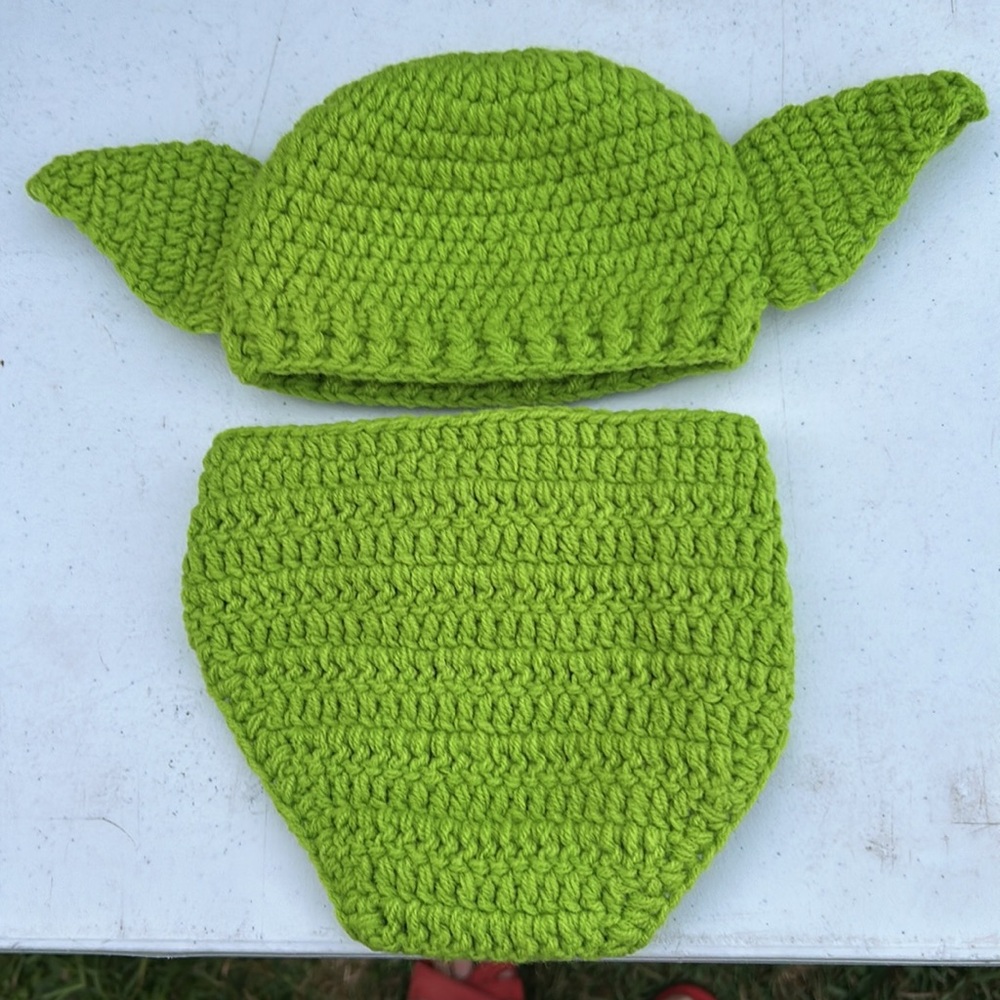 NWOT Baby YODA Costume Hand Crochet Hat & Diaper Cover Outfit Star Wars photo op - Picture 3 of 7